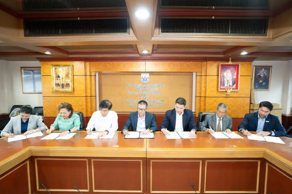 สมาคมต่อเรือและซ่อมเรือไทย ผนึกกำลัง 8 เอกชนไทย ลงนามความร่วมมือผลักดันโครงการต่อเรือรบขนาดใหญ่ในประเทศ วางรากฐานอุตสาหกรรมป้องกันประเทศสู่มาตรฐานสากล