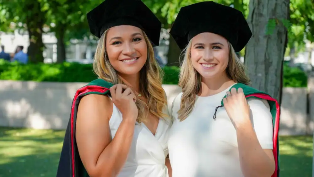 มหาวิทยาลัยเซนต์จอร์จ เผย 4 แนวทางสำคัญสำหรับนักศึกษาแพทย์หญิงชาวไทย ที่ใฝ่ฝันในอาชีพแพทย์เนื่องในวันสตรีสากล