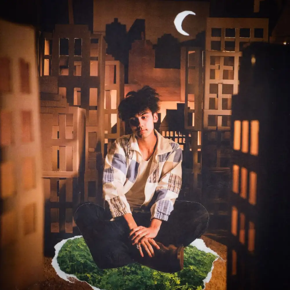 aron! ชวนตกในภวังค์แห่งรักกับเพลงป็อปแจ๊สสุดหวาน 