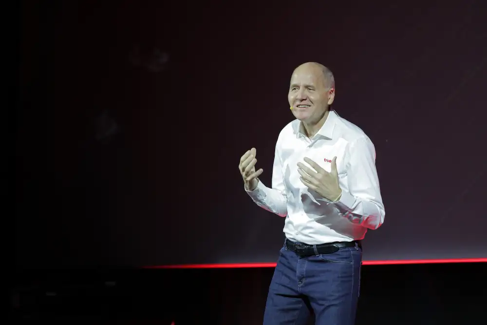 TRUE เดินเกมดันรายได้-กำไรด้วยพลัง AI แข่งแพลตฟอร์มยักษ์ใหญ่ พร้อม Synergy เครือซีพี