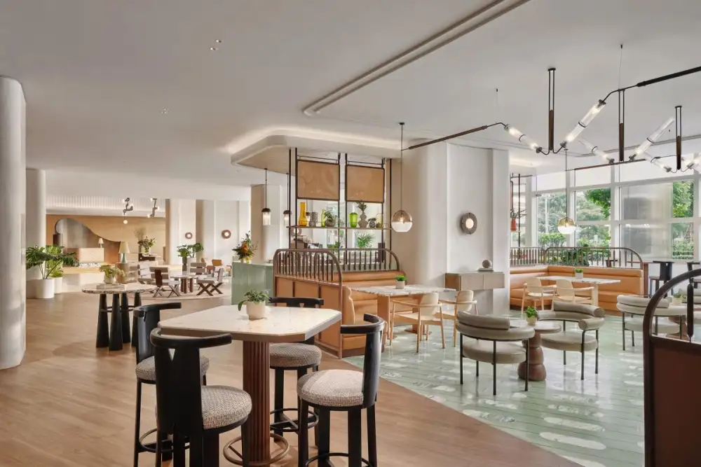 เติมพลังยามเช้ากับคอมโบเซตสดใหม่จากมิลค์ แอนด์ โค ณ โรงแรมเซ็นทาราแกรนด์ฯ เซ็นทรัลเวิลด์