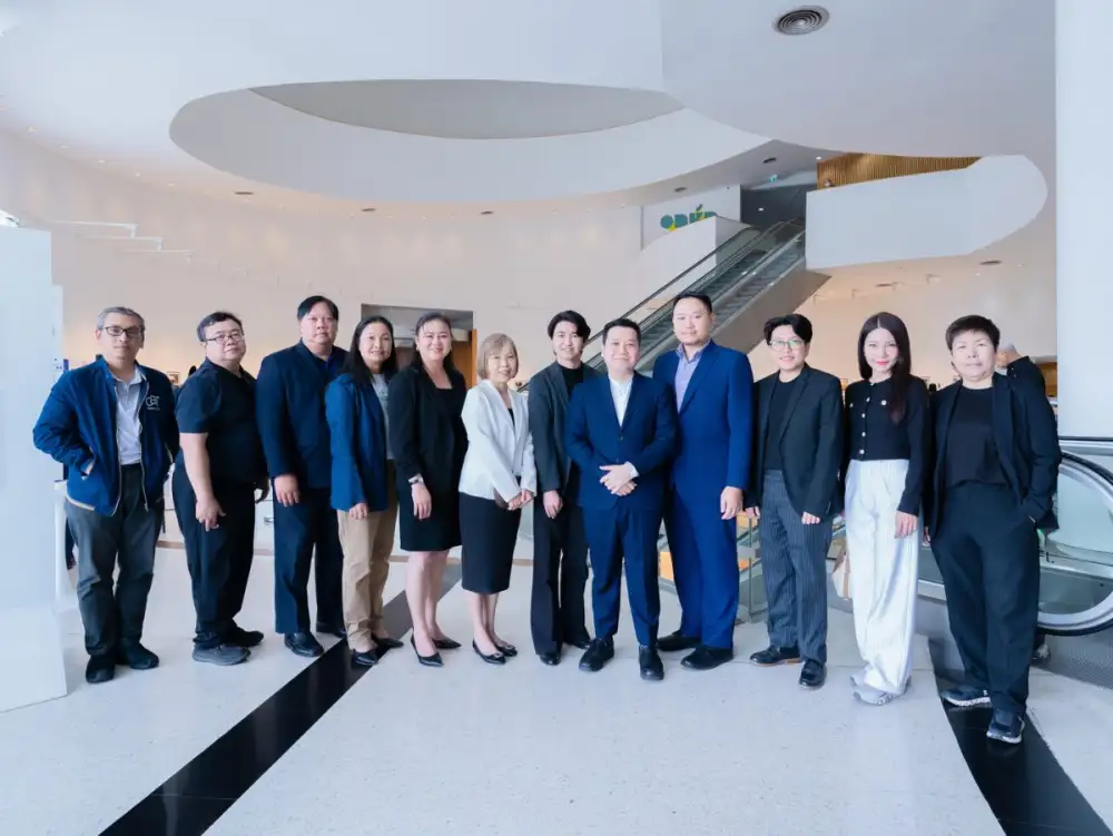 ส่องโลกอนาคตผ่านเลนส์เยาวชนคนรุ่นใหม่ นิทรรศการภาพถ่าย