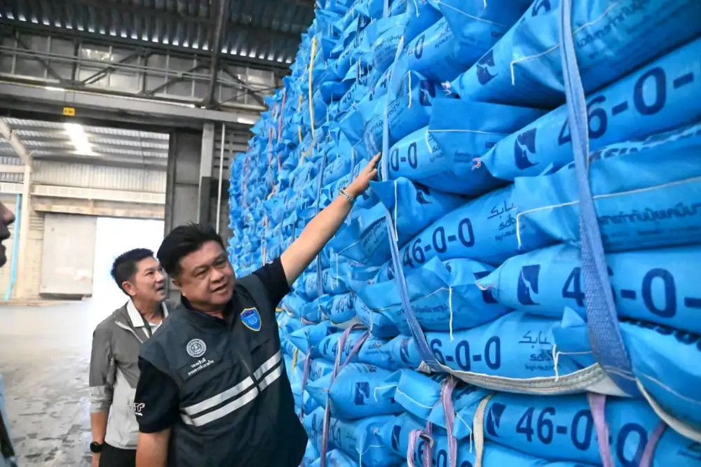 พาณิชย์ ยันสต็อกปุ๋ยเพียงพอ พร้อมคุมเข้มราคาจำหน่าย