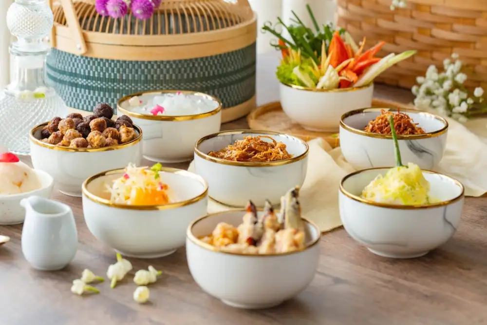 เทศกาลข้าวแช่ มนต์เสน่ห์แห่งฤดูร้อน