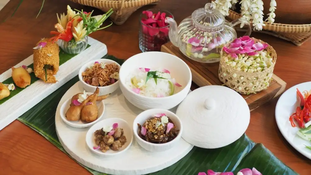 สัมผัสเสน่ห์แห่งฤดูร้อนกับ