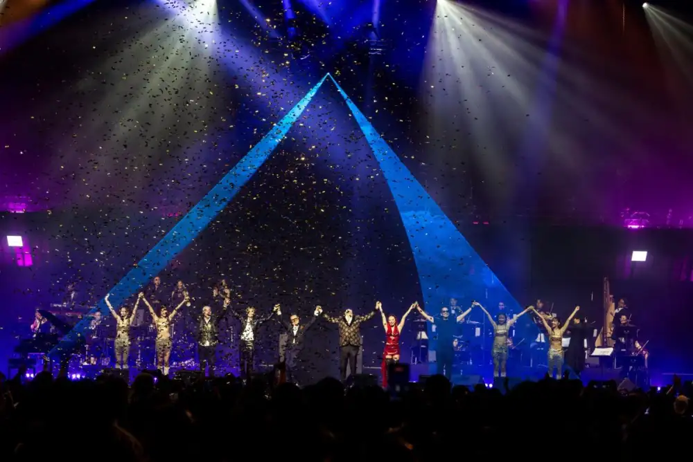 รวม 6 ศิลปินระดับตำนานบนเวที 'THE LEGEND ALL STARS ORCHESTRA CONCERT'
