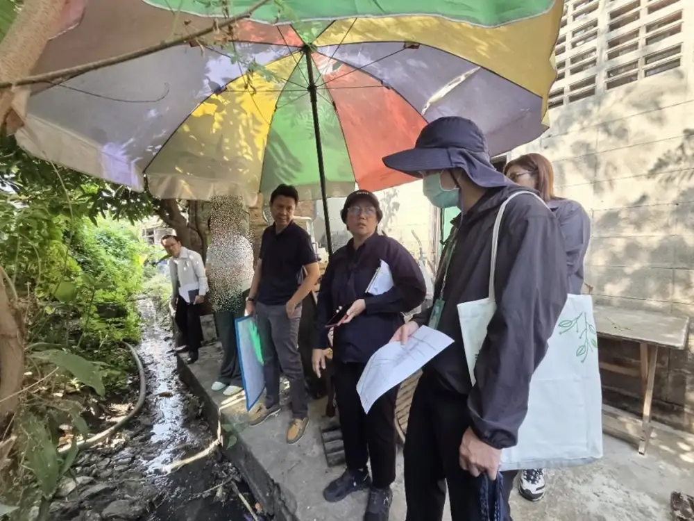 เขตจอมทองตรวจสอบปัญหาน้ำเสียคลองลัดบางสะแก กำชับโรงงานเร่งปรับปรุงระบบบำบัด-ปฏิบัติตามข้อกฎหมายอย่างเคร่งครัด