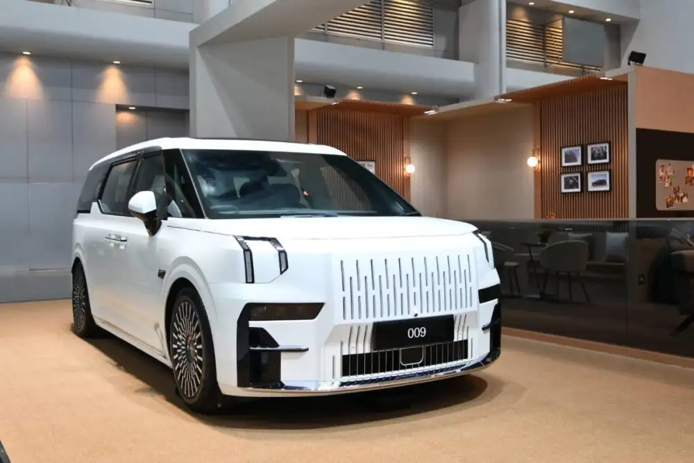 ZEEKR คว้ารถยอดเยี่ยมแห่งปีสองรางวัลจาก GPI Car of the Year 2026 ZEEKR 009