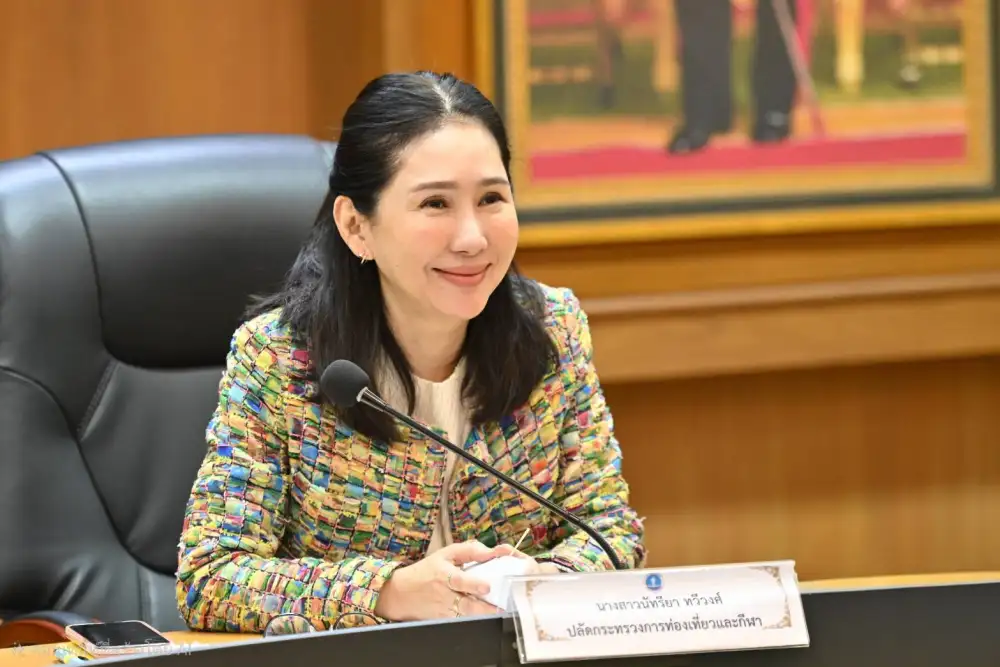 ต่างชาติเที่ยวไทยวีคล่าสุดชะลอ 9.6% นทท.มาเลย์กังวลข่าวน้ำมัน ฉุดยอดเดินทางวูบเกือบ 40%