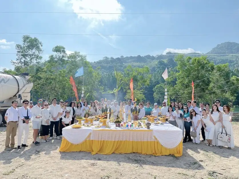 อิสสระนพร จัดพิธีลงเสาเอก โครงการ ศรีพันวา ลากูน ภูเก็ตพร้อมพัฒนาโครงการ Mixed-use บนทำเลศักยภาพบางเทา-เชิงทะเล