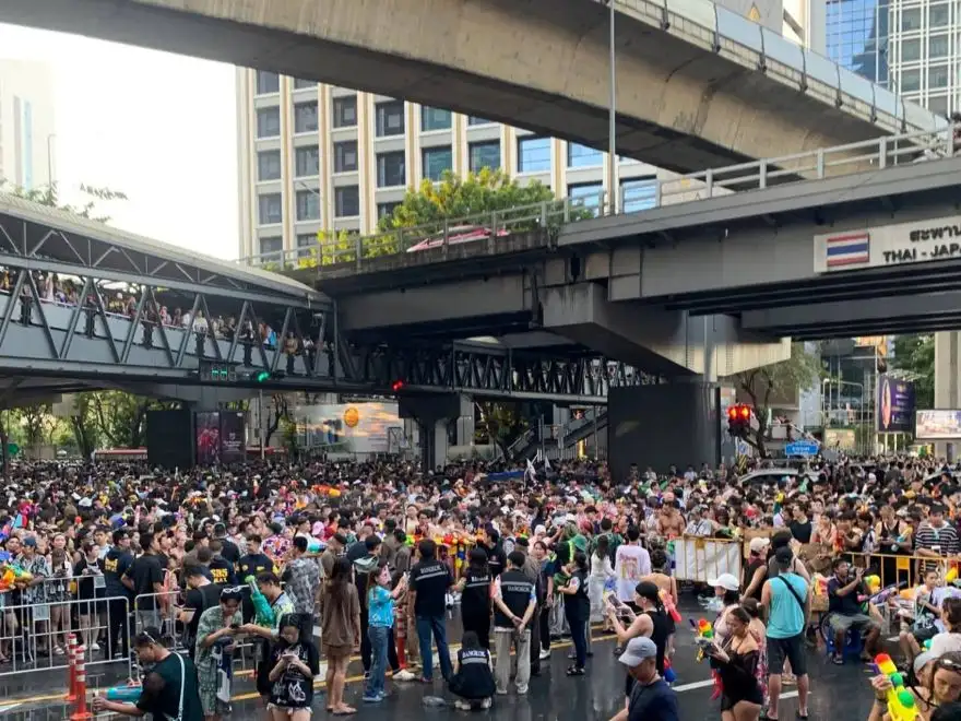 คนแห่ใช้รถไฟฟ้าร่วมงานสงกรานต์ ดันยอดใช้ขนส่งระบบรางพุ่ง 1.23 ล้านคน-เที่ยว