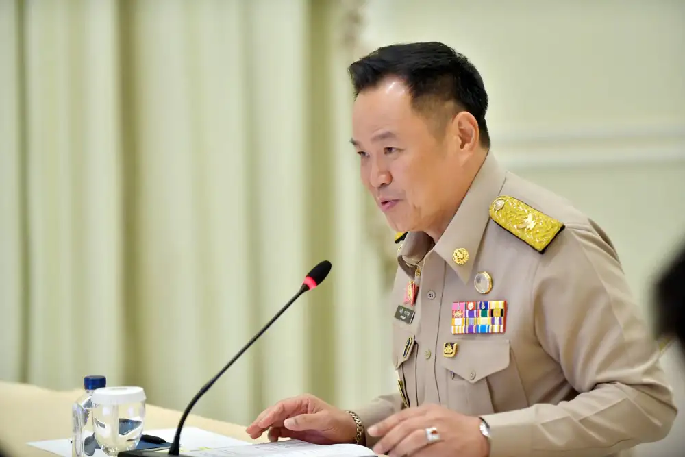 นายกฯ ถก 4 หน่วยงานศก. ทบทวนงบปี 70 กำชับทุกหน่วยลดรายจ่ายไม่จำเป็น รับมือโลกผันผวน