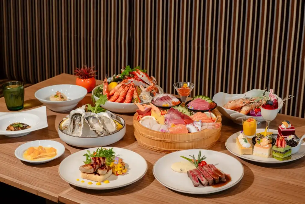 สัมผัสประสบการณ์ Sunday Brunch Buffet พรีเมียมใหม่ล่าสุด ที่ The Glass House