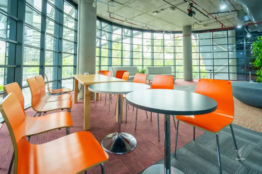 ไทยพีบีเอส เปิดโหมด WFH 2 วัน/สัปดาห์ ลดใช้ไฟฟ้า 15% ประหยัดพลังงานเห็นผลจริง