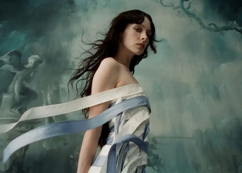 Holly Humberstone ปล่อย Cruel World อัลบั้มเต็มชุดที่ 2 พร้อมเพลงเพราะ 