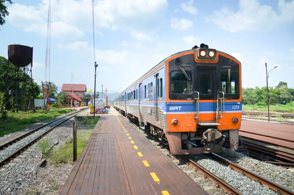 รฟท.หั่นเวลาจองตั๋วล่วงหน้าเหลือ 90 วันจาก 180 วันแก้ปัญหากั๊กที่นั่งเพิ่มโอกาสคนเดินทางจริง