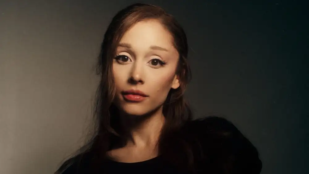 Ariana Grande เซอร์ไพรส์! ประกาศอัลบั้มเต็มชุดที่ 8 