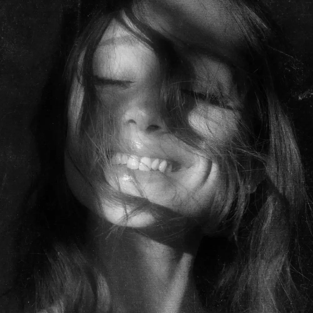 Ariana Grande เซอร์ไพรส์! ประกาศอัลบั้มเต็มชุดที่ 8 