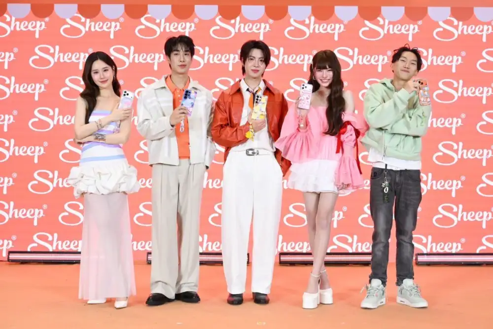 SHEEP จัดเต็ม ดึงพลังคู่จิ้น เติ้ล-เฟิร์สวัน เป็น Collection Presenter พร้อม เจนเย่- พั้นรักแมว-ไดม่อน ร่วมเสิร์ฟความหวานพบกับคาแรกเตอร์สุดน่ารักจาก Sanrio ผ่านคอนเซ็ปต์ 
