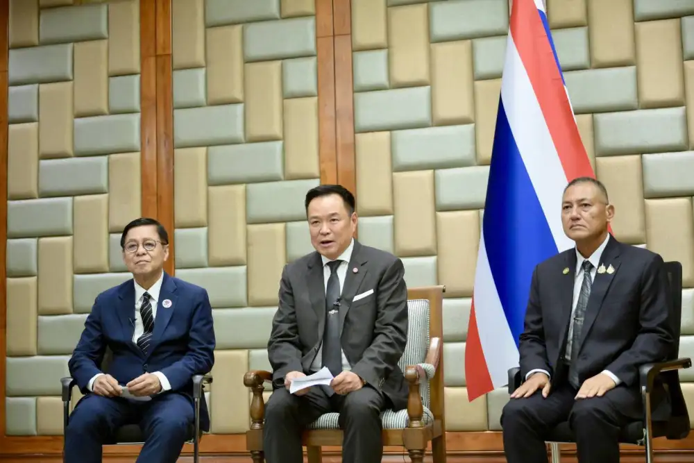 ไทย-กัมพูชา: นายกฯ เผยผลหารือ 3 ฝ่ายชื่นมื่น เดินหน้าฟื้นสัมพันธ์ สร้างสันติภาพ