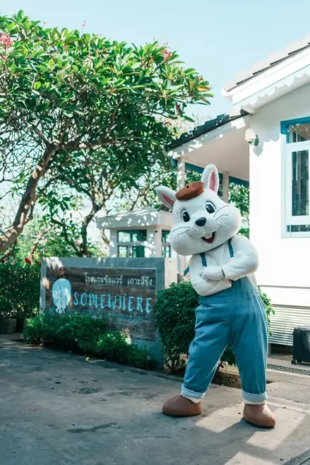 ชวนคุณติดเกาะสุดชิลล์ กับทริปหลงรักเกาะสีชัง 