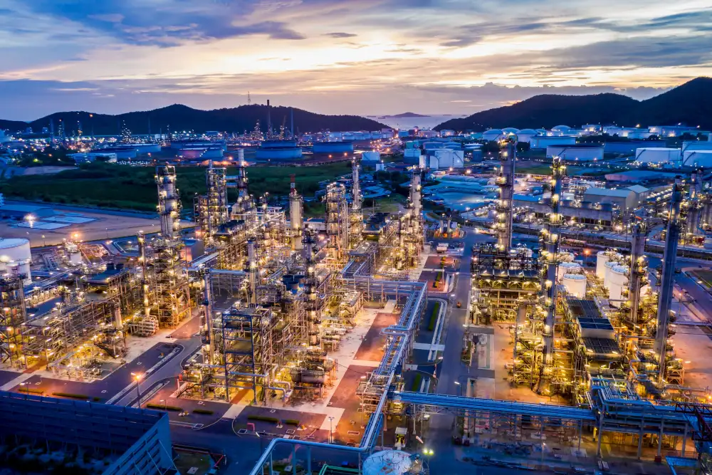 TOP หวั่น Q2/69 ราคาน้ำมันดิ่งเจอ Stock Loss -ค่าการกลั่นลดฮวบหลังสงครามจบ งัดแผนเติมสภาพคล่อง
