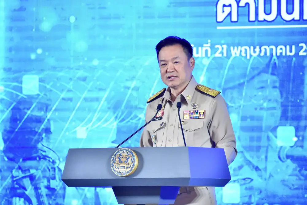 นายกฯ มอบนโยบายด้านความมั่นคง สั่งมท.-ตร. ร่วมปราบอาชญากรรม-ยาเสพติด