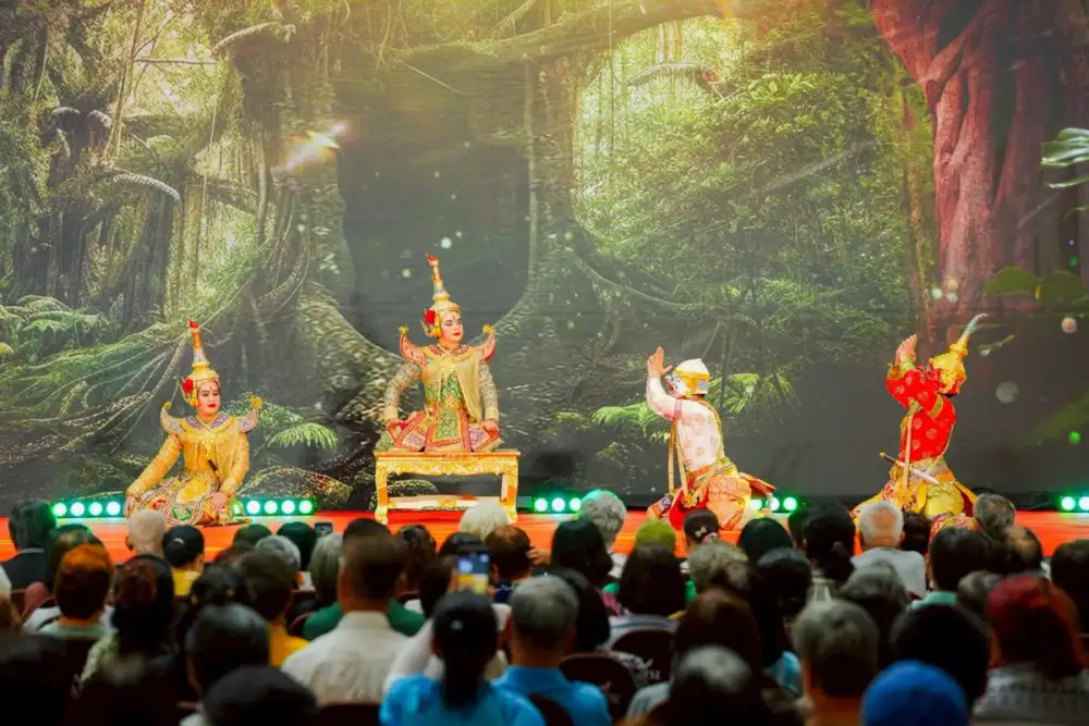 พาราไดซ์ พาร์ค จัดแสดงโขนรามเกียรติ์ ตอน