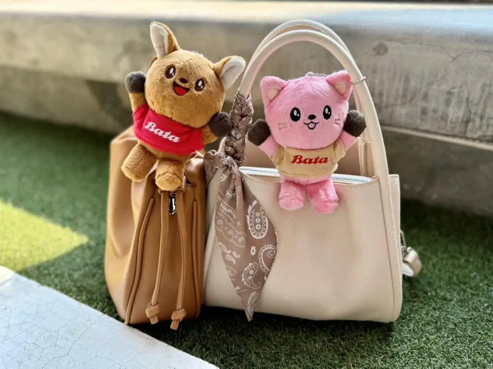 เอ็ม บี เค เซ็นเตอร์ ชวนย้อนวัยกับของเล่นในตำนาน พร้อมรองเท้านักเรียน 