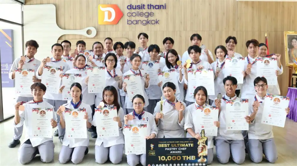 นักศึกษาวิทยาลัยดุสิตธานีกวาด 38 รางวัลจากเวที UTCC งาน THAIFEX - Anuga Asia 2026