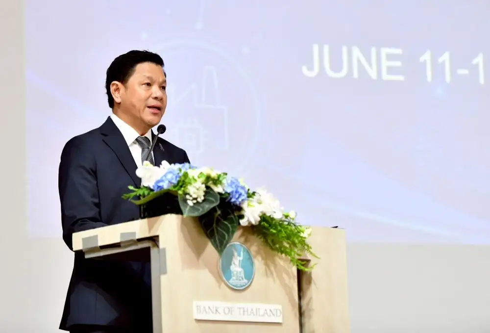 ผู้ว่าฯ ธปท. ชี้บริบทโลกเปลี่ยน แนะปรับนโยบายศก.ระยะสั้น-ยาว ให้เท่าทันความท้าทาย