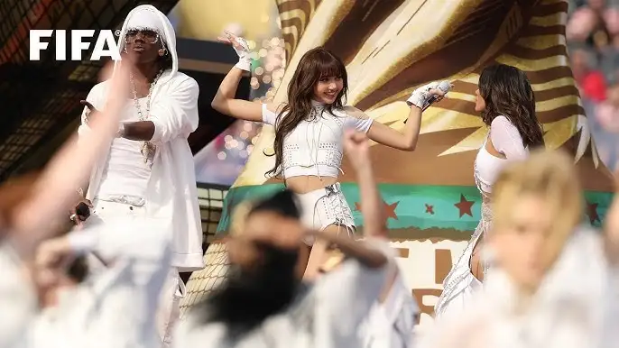 LISA, Anitta, Rema ส่ง