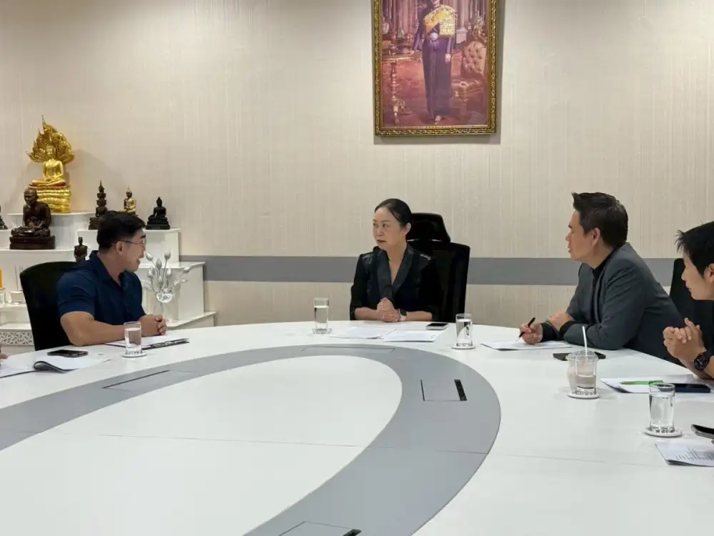 ม.พะเยา เตรียมจัดประเพณีแห่ผ้าห่มพระธาตุจอมทอง หลัง 3 หน่วยงานเข้าพบอธิการบดีเพื่อหารือในการเตรียมความพร้อมจัดกิจกรรม