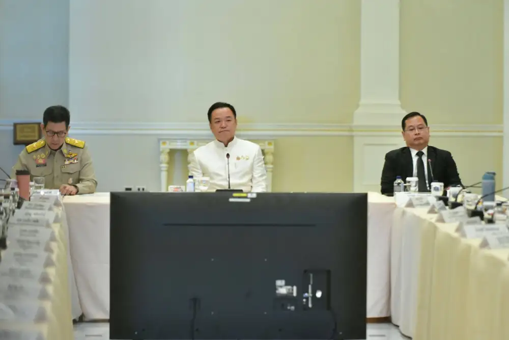 กรอ. เคาะ 4 ยุทธศาสตร์ขับเคลื่อนศก. ตั้งอนุกก. 4 คณะเกาะติดแผนงาน รายงานคืบหน้าทุก 2 เดือน