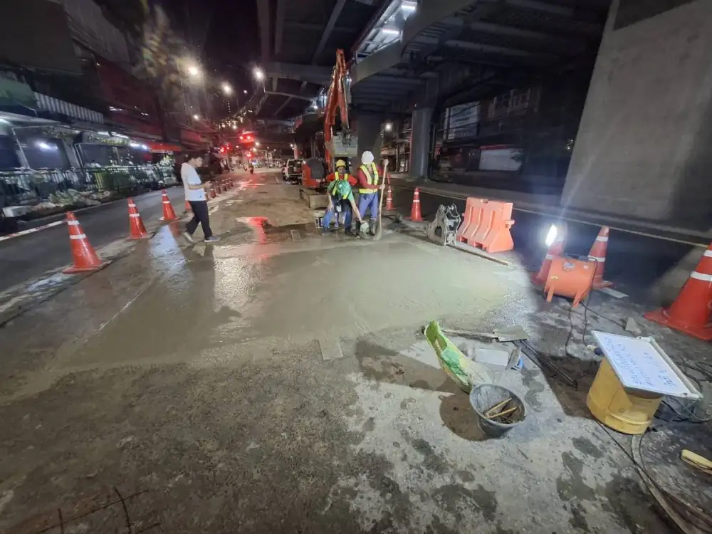กทม. ประสาน กฟน. เร่งซ่อมถนนลาดพร้าวฝั่งขาออกทรุด พร้อมเปิดการจราจร ป้องกันผู้สัญจรเกิดอุบัติเหตุ