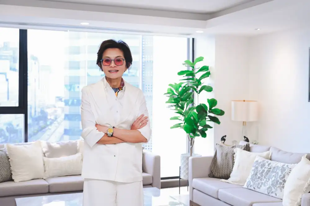 SENA รื้อโมเดลเช่าออมบ้าน ลุยขายรถ EV-โซลาร์ปั๊มรายได้ ชะลอเปิดโครงการใหม่-รัดเข็มขัดแก้เกมอสังหาฝืด