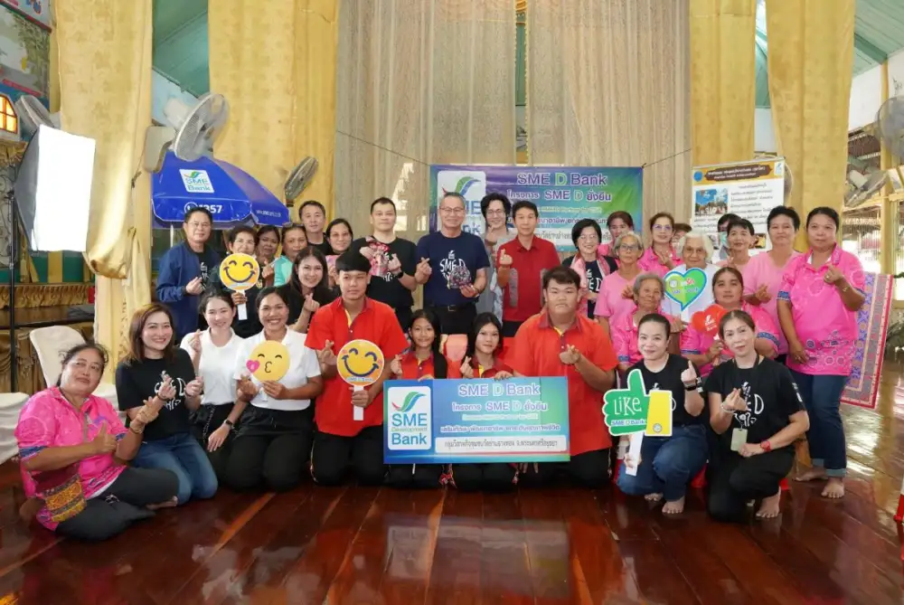 SME D Bank ติดปีกชุมชนวัดย่านอ่างทอง (จุฬาโลก) ต่อยอดผ้าลายโบราณด้วยดีไซน์ ช่วยขยายตลาด เพิ่มรายได้ผู้สูงอายุ สร้างสังคมเท่าเทียม เติบโตยั่งยืน