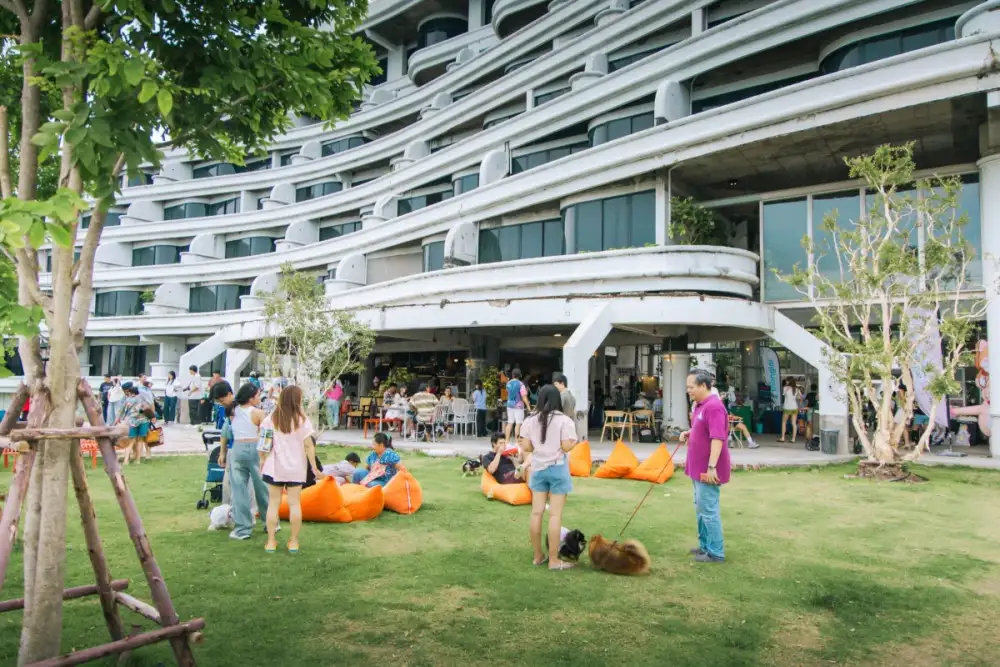 The Lake Club เตรียมแปลงโฉมเมืองทองธานี เป็นย่านสร้างสรรค์แห่งใหม่! จับมือ ART ATMOST จัดมหกรรมศิลปะรับลมชิล