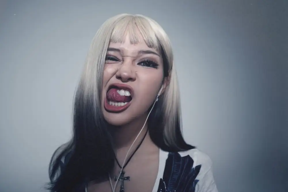 Janine Berdin ส่งเพลงใหม่