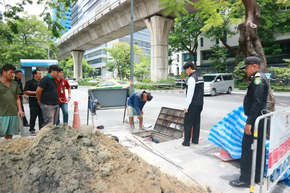 เขตปทุมวัน เร่งปรับปรุงภูมิทัศน์ แก้ปัญหาน้ำท่วมขัง เพิ่มจุดจอดรถบริเวณศูนย์อิ่มท้องสวนลุมพินี อำนวยความสะดวกให้ประชาชน
