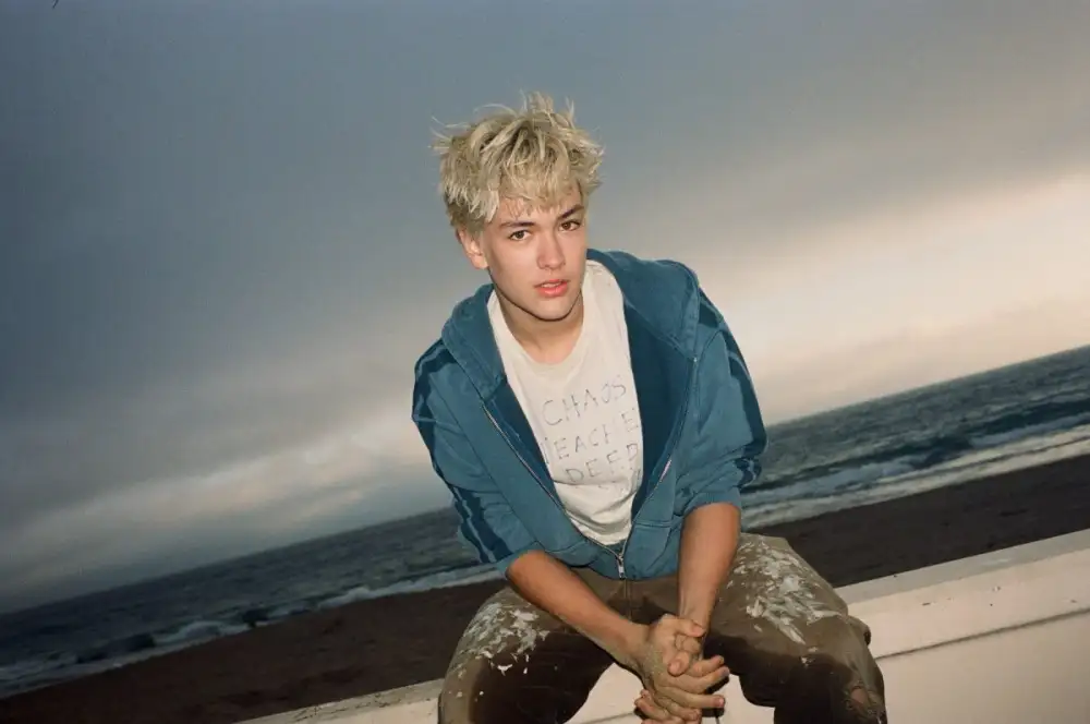 Hudson Stone ศิลปินดาวรุ่งมาแรงจาก Hollywood Records ปล่อยซิงเกิลเดบิวต์
