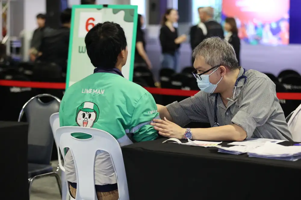 LINE MAN และ สสส. ตรวจสุขภาพไรเดอร์ฟรีประจำปี รับมือความเสี่ยง