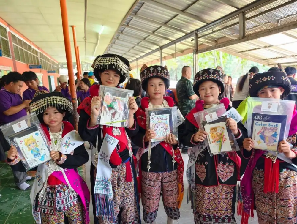 UP Mobilizes Student Volunteers to Bring Educational Opportunities and Happiness to Chiang Muan
