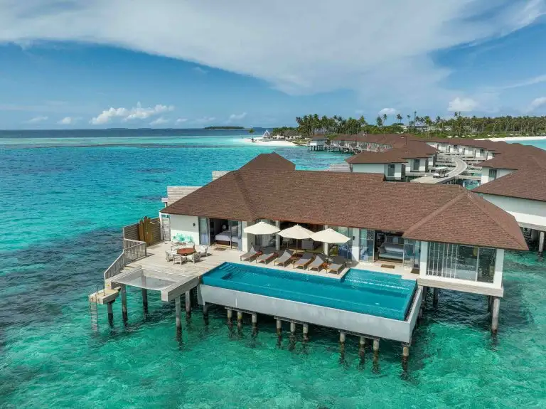 Michael Owen Returns to Avani+ Fares Maldives for a Third Kids' Football Camp