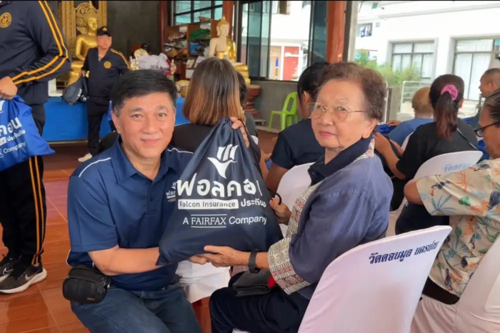 ฟอลคอนประกันภัย ตอกย้ำความมุ่งมั่นอยู่เคียงคู่สังคมไทยในทุกสถานการณ์ ส่งต่อความช่วยเหลือแก่ผู้ประสบภัยน้ำท่วม จ.น่าน