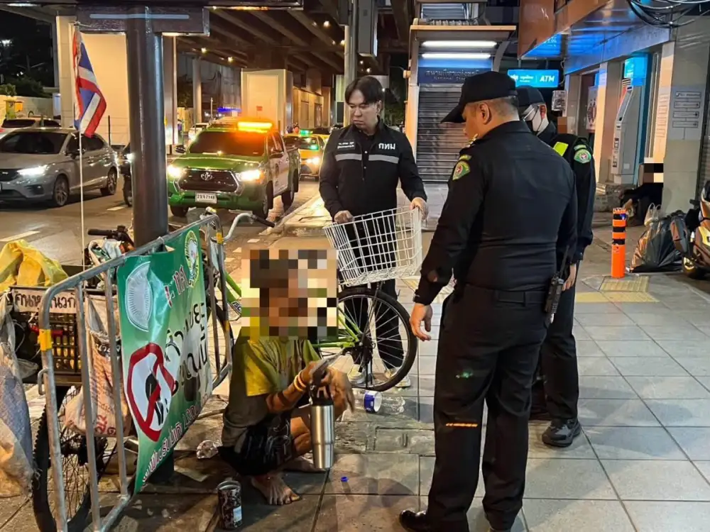 เขตปทุมวัน ดูแลขอทาน-คนไร้บ้านบริเวณสนามกีฬาแห่งชาติ เพิ่มความปลอดภัยในพื้นที่สาธารณะ