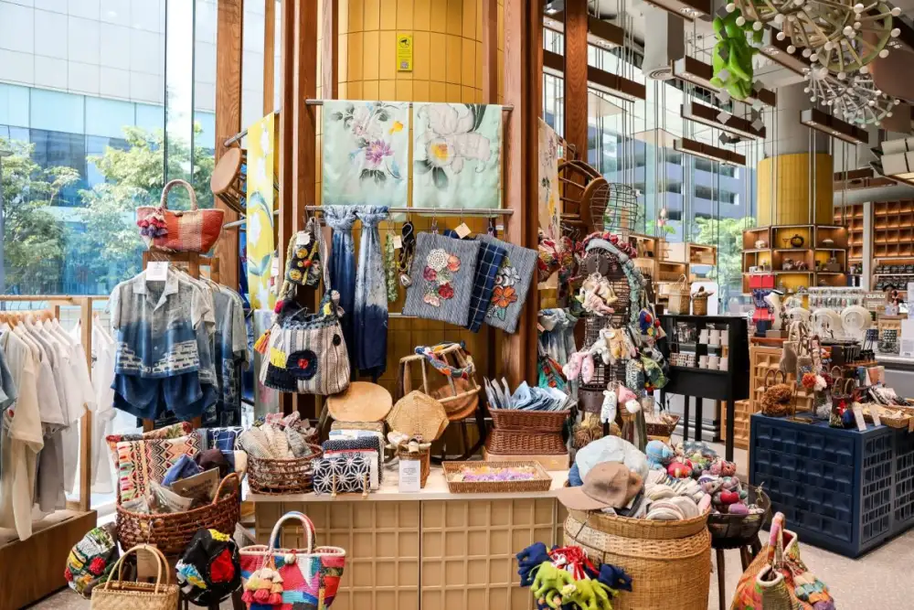 ศูนย์ฯ สิริกิติ์ เดินหน้าพัฒนาโซนรีเทล ต้อนรับ 'ร้านสารพัดไทย' จิ๊กซอว์ตัวสำคัญ เสริมมิติความเป็นไทย พร้อมรับการประชุม 2026 IMF-World Bank Group Annual Meetings