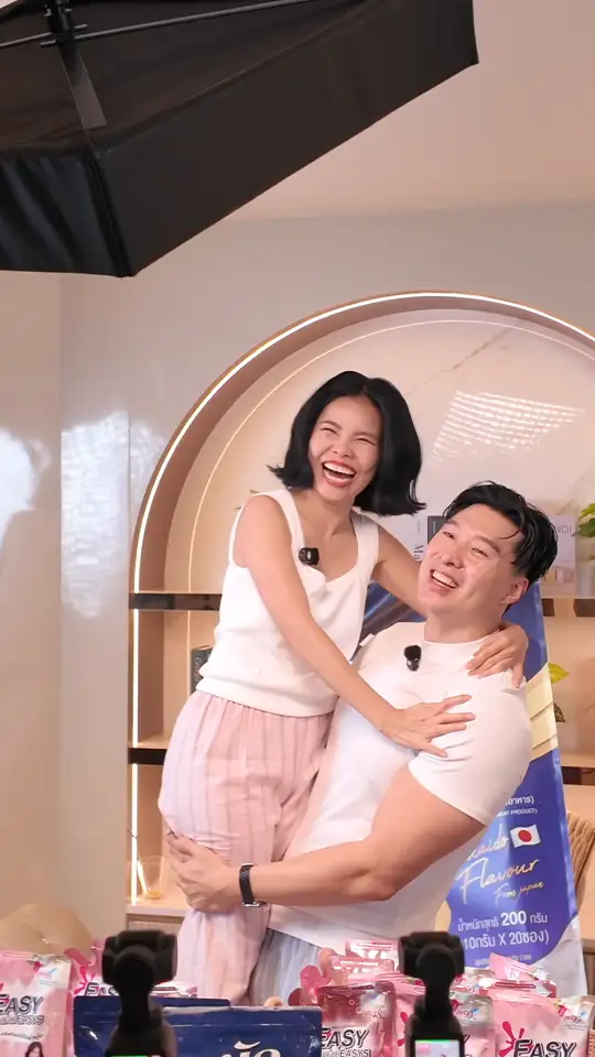 แบรนด์ก็ชงเก่งเกิ๊นนน เสิร์ฟต่อความจิ้นไม่ให้พัก จับ