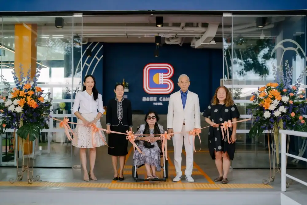 กลุ่มบริษัทพราว เปิด