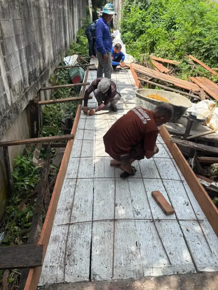 เขตภาษีเจริญ ปรับปรุงทางเดินในชุมชน เพิ่มความปลอดภัยในการสัญจร